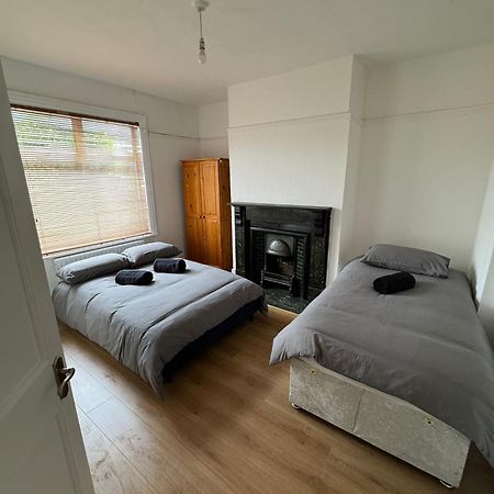 Very Nice Triple Room At 2 Iveragh Rd-5 Дублін Екстер'єр фото